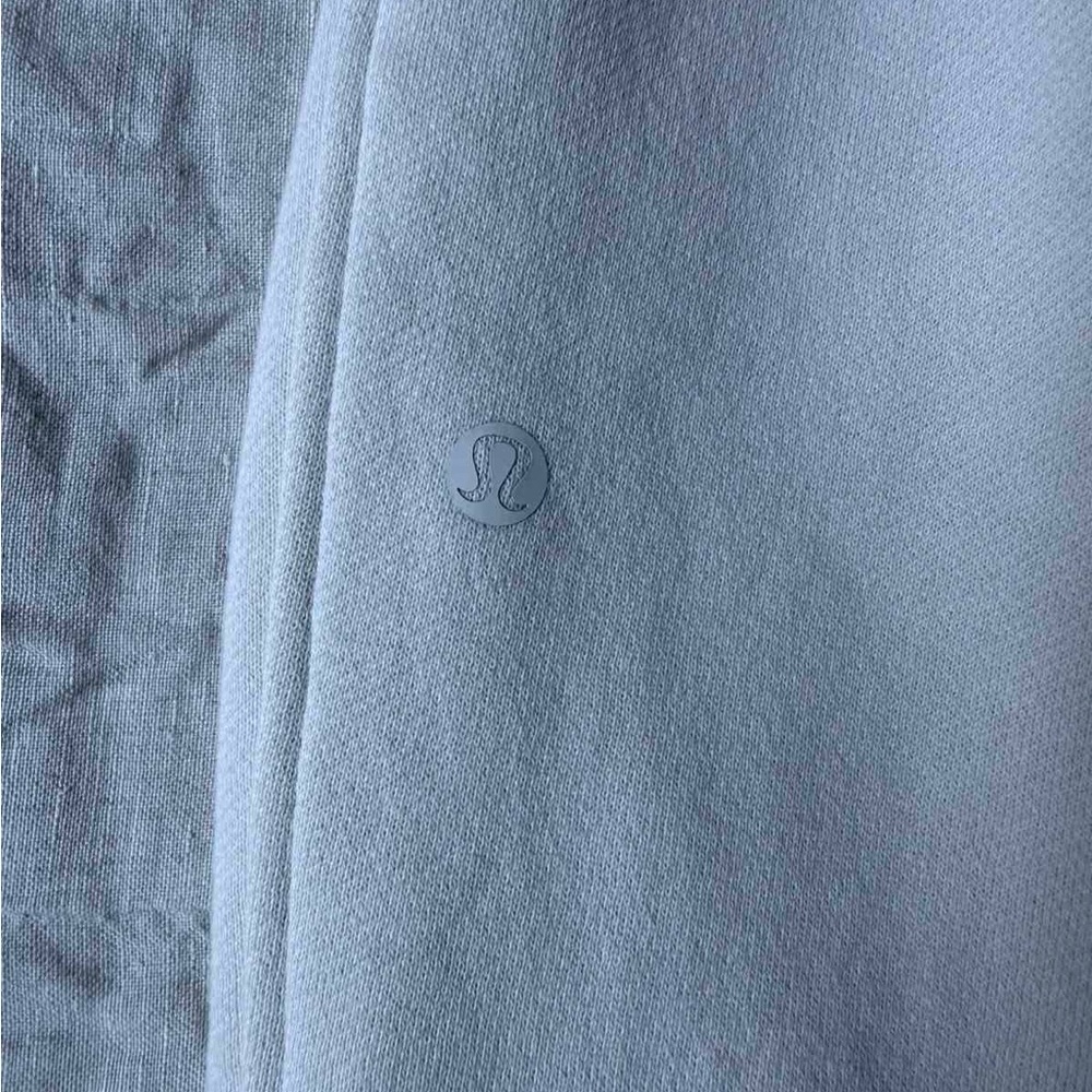 Lululemon - Picture 8 of 9